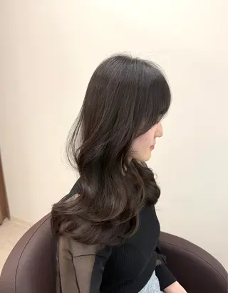 セミロング WATARU/ 韓国風巻き髪のヘアスタイル