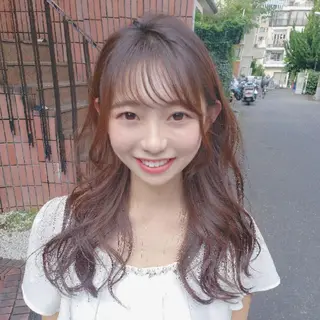 ロング [店長]カラーが好評 　小林のヘアスタイル
