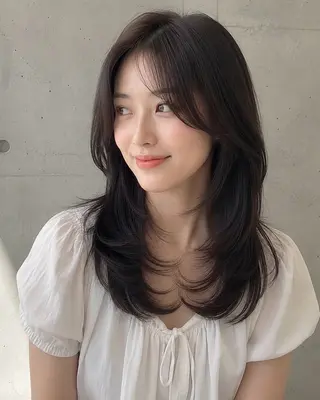 ミディアム カラー パーマ ヘアアレンジ ☘️透明感カラー☘️ レイヤー/コウスケのヘアスタイル