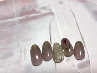 ネイル mogunail &blowのネイルデザイン