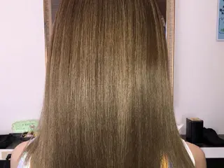 セミロング カラー 髪の病院  ルーミールームのヘアスタイル