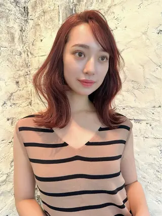 ミディアム カラー 前田 加奈子のヘアスタイル