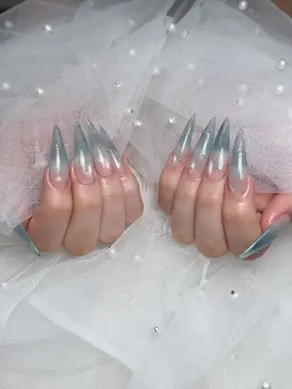 ネイル ENsalon AKIRAのネイルデザイン