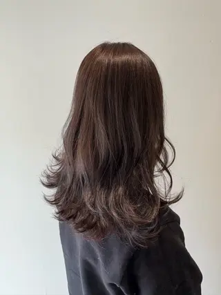 カラー DEEokazaki sae.Aのヘアスタイル