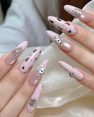 ネイル D-BEAUTY Nailsalonのネイルデザイン