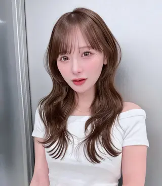 ロング ゆうり/ 透明感カラーのヘアスタイル