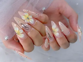 ネイル Sora  Nail 長さ出し専門店のネイルデザイン