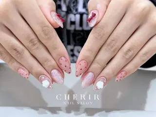 ネイル CHERIR Emiのネイルデザイン