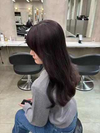 ロング カラー 抜け感レイヤー︴ ニュアンスカラーのヘアスタイル