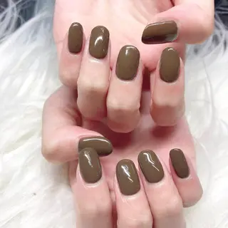 ミディアム ネイル Y. Sのネイルデザイン