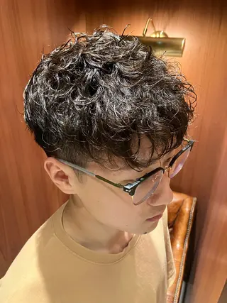 ショート パーマ メンズ SAKI SAKIのヘアスタイル