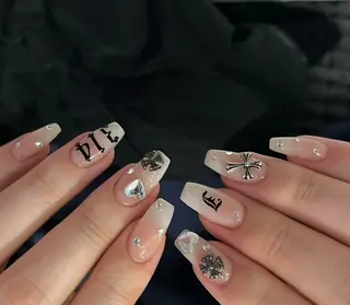 ネイル Nailist Rinaのネイルデザイン