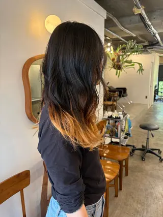 セミロング カラー 尾藤 浩一のヘアスタイル