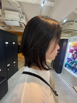 ミディアム SAKI サキのヘアスタイル