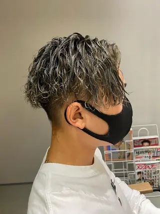 ミディアム カラー パーマ メンズ unopulir 景山 凌のヘアスタイル