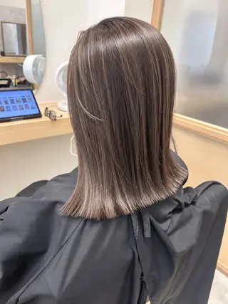 ミディアム カラー 久木原 ゆりのヘアスタイル