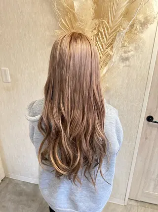 ロング カラー 西安 優香のヘアスタイル