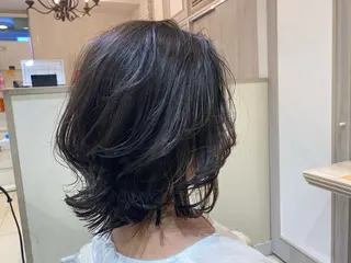 ミディアム カラー 似合う髪型見つけます AYAKAのヘアスタイル