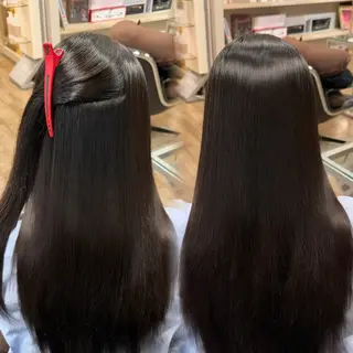 ロング ヨシタニ ヒナタのヘアスタイル