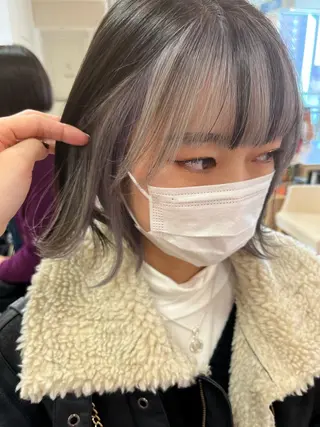 セミロング カラー 暖色/ブリーチカラー 🎀 M i k uのヘアスタイル