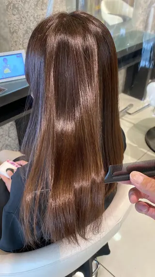 セミロング 髪質改善・縮毛矯正 大石　郷のヘアスタイル