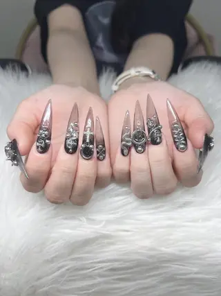 ネイル Lee Nailsのネイルデザイン