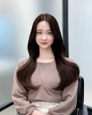 ロング 韓国レイヤーカット 髪質改善▫️水野有真のヘアスタイル