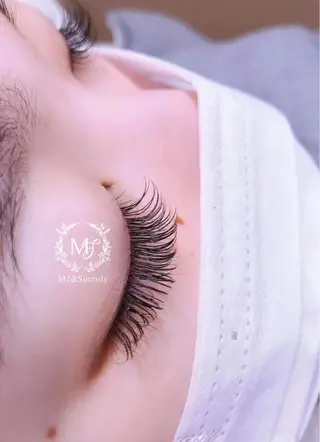 マツエク・マツパ エムズ エムズのネイルデザイン