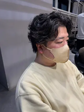 ミディアム パーマ メンズ 似合う髪型見つけます AYAKAのヘアスタイル
