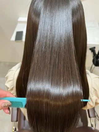 ロング 【髪質改善 艶髪】 布川 莉穂のヘアスタイル
