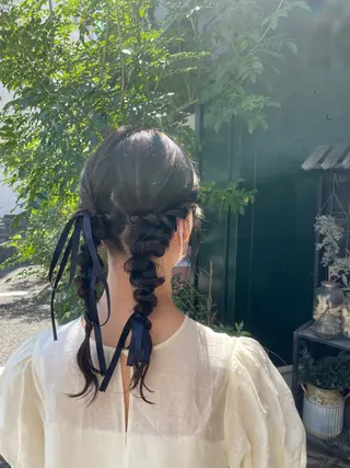 ミディアム ヘアアレンジ 山下 襟華のヘアスタイル