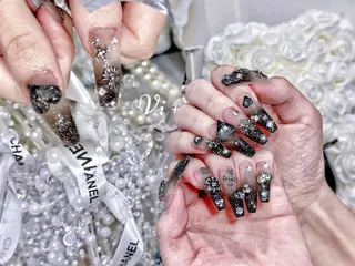 ネイル ✨Nailsalon Vi+✨のネイルデザイン