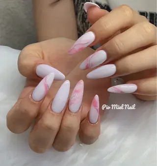セミロング HANA 長さだしのネイルデザイン