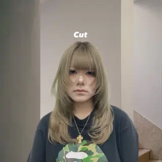 ミディアム JUURI- Shionのヘアスタイル
