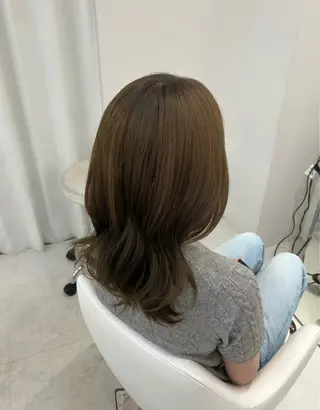 カラー juve.大分/ 秋月ひとはのヘアスタイル