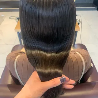 セミロング 梅本 有希のヘアスタイル