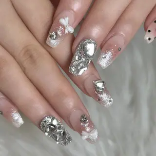 ネイル 天王寺rebest 💅nailのネイルデザイン