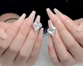 ネイル LUMI NAILのネイルデザイン