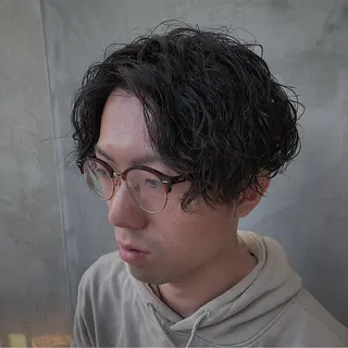 ミディアム パーマ メンズ 波巻きスパイラルパー マ/シャドウパーマ駿のヘアスタイル