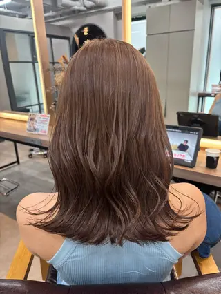 ミディアム カラー レイヤー✂︎ぷつボブ 艶カラー🤍noaのヘアスタイル