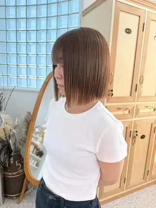 ミディアム LOMARLIE/ NATUMIのヘアスタイル