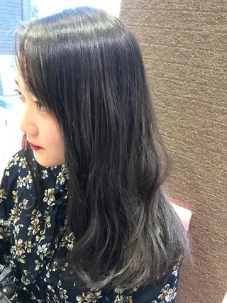 セミロング 茂木 絵梨子のヘアスタイル