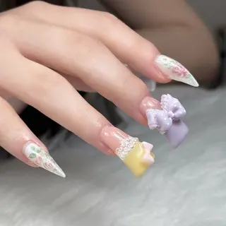 ネイル サリー ネイル　ラボのネイルデザイン