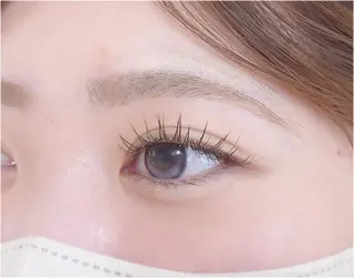 マツエク・マツパ Ｍic　下まつ毛 ３０本1000円のマツエク・マツパデザイン