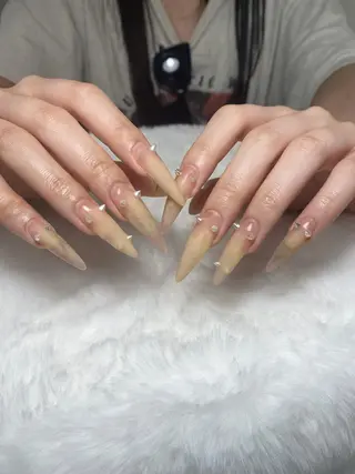 ネイル ユリ🎀長さだし/ パラジェル/持ち込みのネイルデザイン