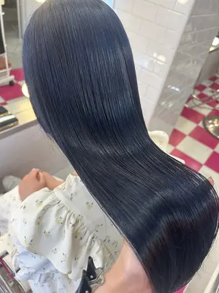 ロング カラー ELU.☁️ ARIのヘアスタイル