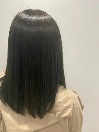 セミロング カラー やまもとゆうり 艶カラー🫧のヘアスタイル