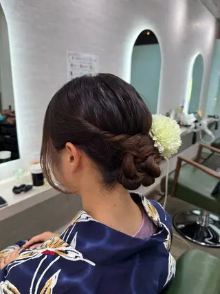 セミロング ヘアアレンジ 縮毛矯正/髪質改善 /関内/あべももこのヘアスタイル