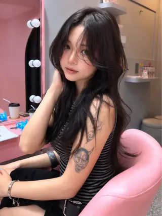 ロング カラー みうる🎀透明感艶髪 🫧レイヤーカットのヘアスタイル