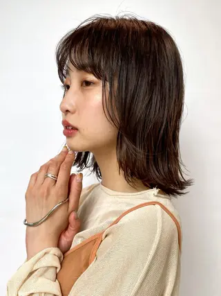 ミディアム レイヤー/大人ボブ| ワタナベ リョウカのヘアスタイル